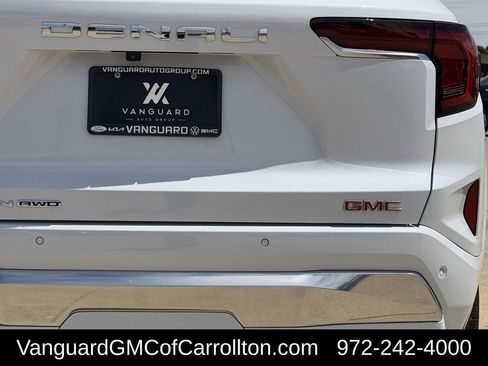 New 2026 GMC Terrain Denali w/ LPO, Floor Liner Package image 5