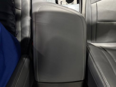 Used 2019 Buick Enclave Premium image 25