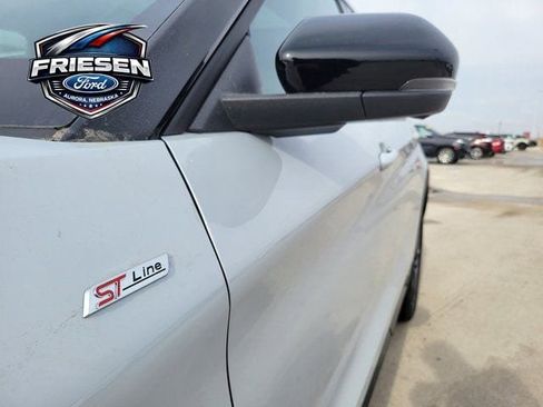 New 2026 Ford Explorer ST-Line w/ ST-Line Street Pack image 9