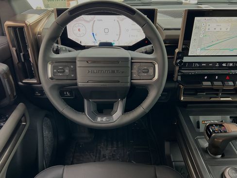 New 2025 GMC Hummer EV 3X image 15