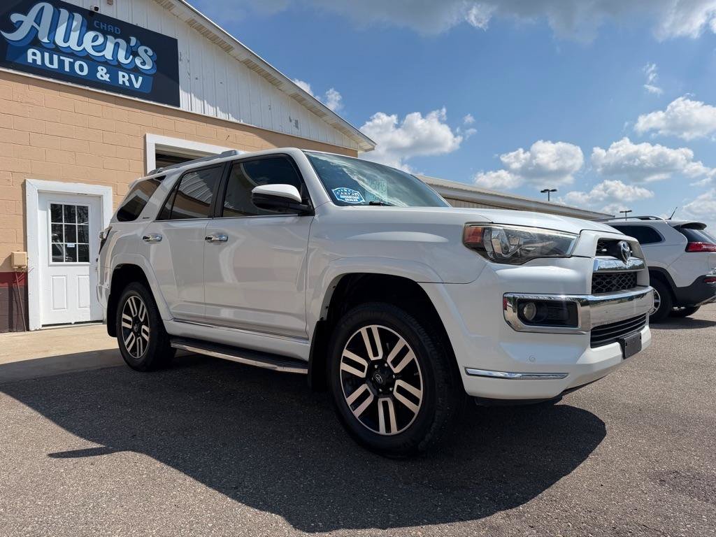 Used 2016 Toyota 4Runner Limited AWD/4WD image 3