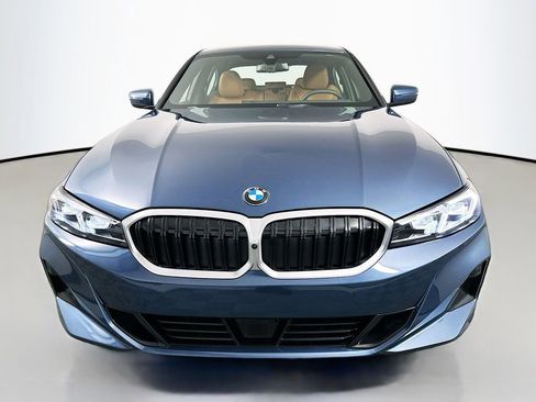 Used 2025 BMW 330i Sedan w/ Premium Package RWD image 2