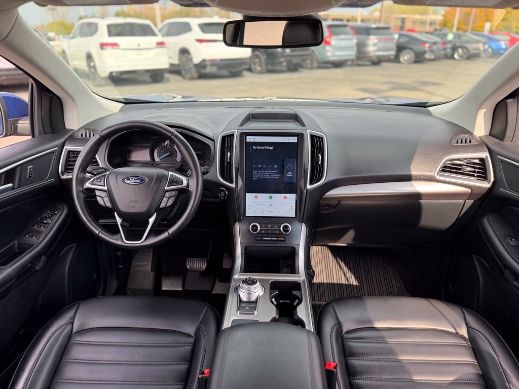 Used 2023 Ford Edge SEL AWD/4WD image 3