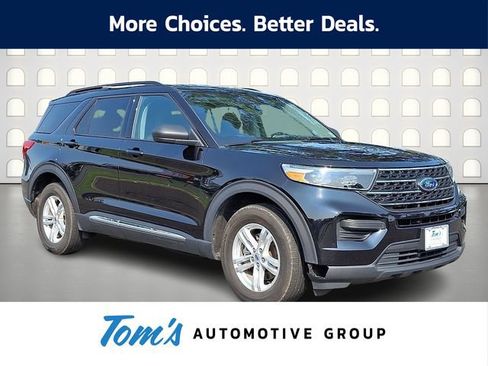 Used 2023 Ford Explorer XLT AWD/4WD image 1