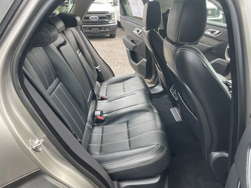 Used 2022 Land Rover Range Rover Velar S AWD/4WD image 24