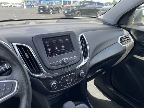 Used 2023 Chevrolet Equinox LT FWD image 15