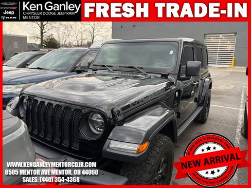 Used 2019 Jeep Wrangler Unlimited Sahara w/ Quick Order Package 24M Moab image 3