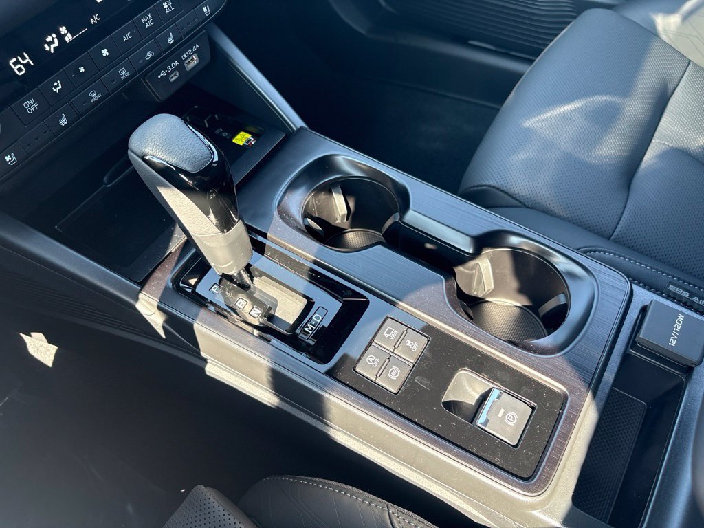New 2026 Subaru Outback Touring XT AWD/4WD image 18
