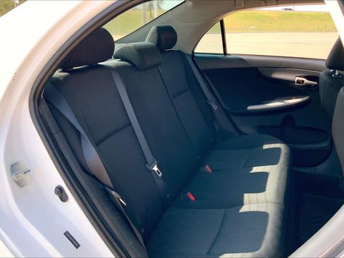 Used 2010 Toyota Corolla S FWD image 18