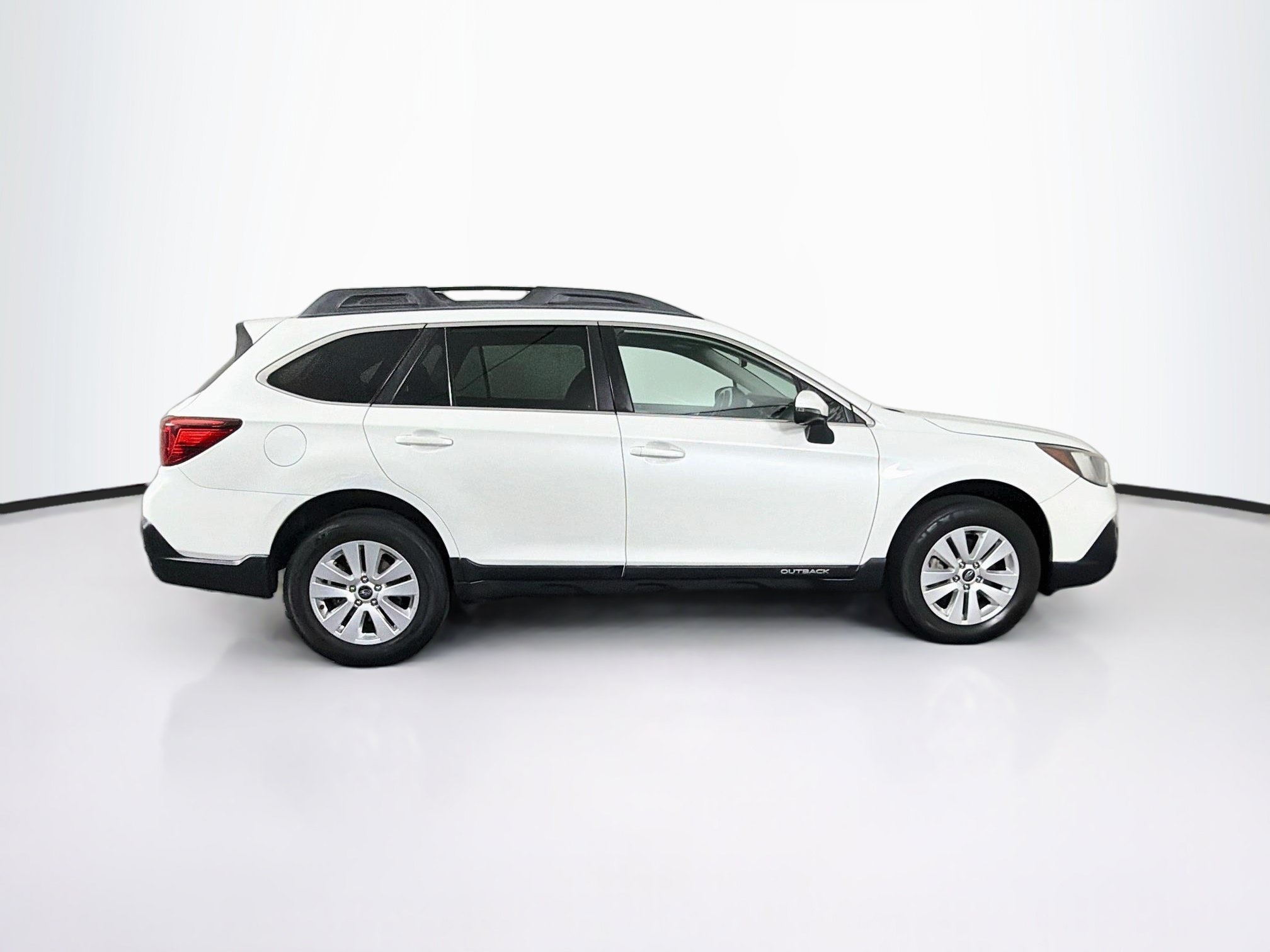 Used 2019 Subaru Outback 2.5i Premium AWD/4WD image 10