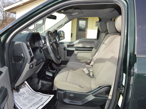 Used 2016 Ford F150 XLT AWD/4WD image 10