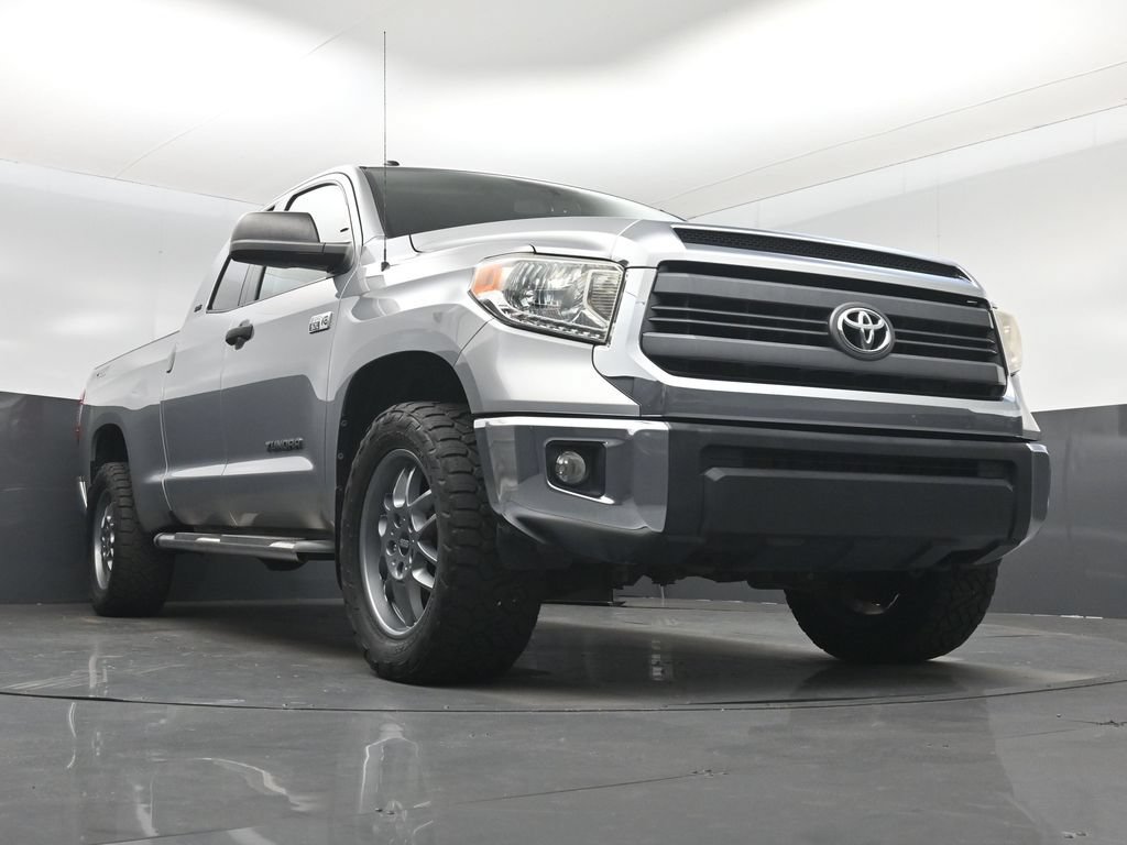 Used 2014 Toyota Tundra SR5 w/ SR5 Upgrade Package AWD/4WD image 32