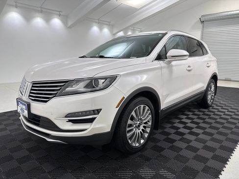 Used 2017 Lincoln MKC Reserve w/ Lincoln MKC Climate Package AWD/4WD image 3