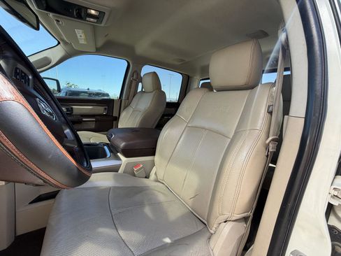 Used 2018 RAM 1500 Laramie AWD/4WD image 13