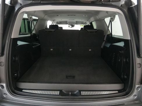 Used 2020 Chevrolet Suburban LT image 26