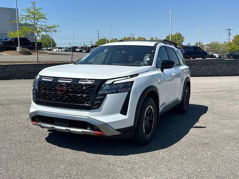 New 2026 Nissan Pathfinder Rock Creek AWD/4WD image 8