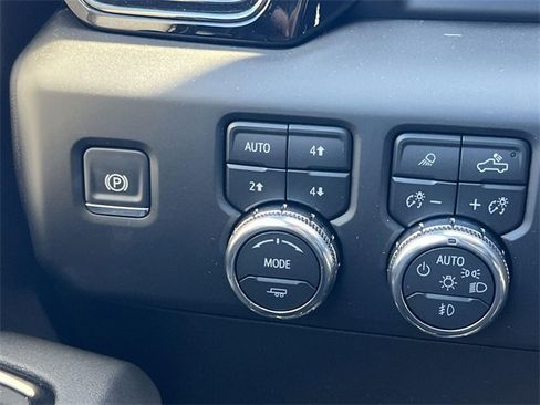New 2026 GMC Sierra 2500 AT4 image 22