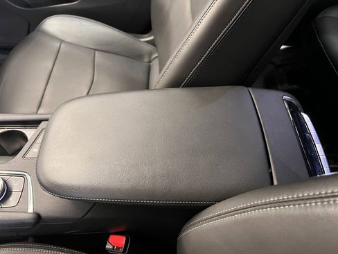 Used 2023 Cadillac XT6 Premium Luxury w/ Technology Package image 28