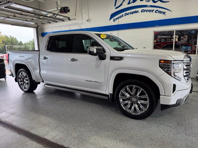 Used 2023 GMC Sierra 1500 Denali w/ Denali Reserve Package AWD/4WD image 12