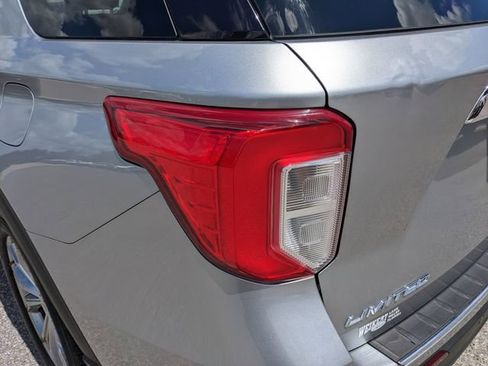 Used 2021 Ford Explorer Limited AWD/4WD image 11