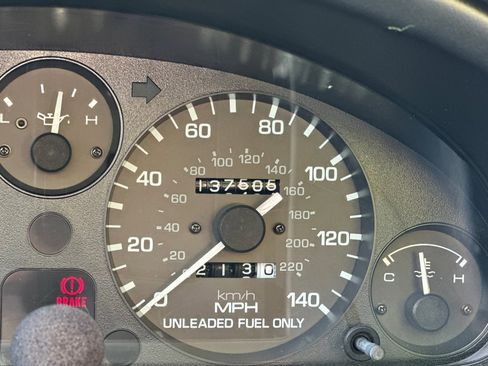 Used 1997 MAZDA MX-5 Miata image 25