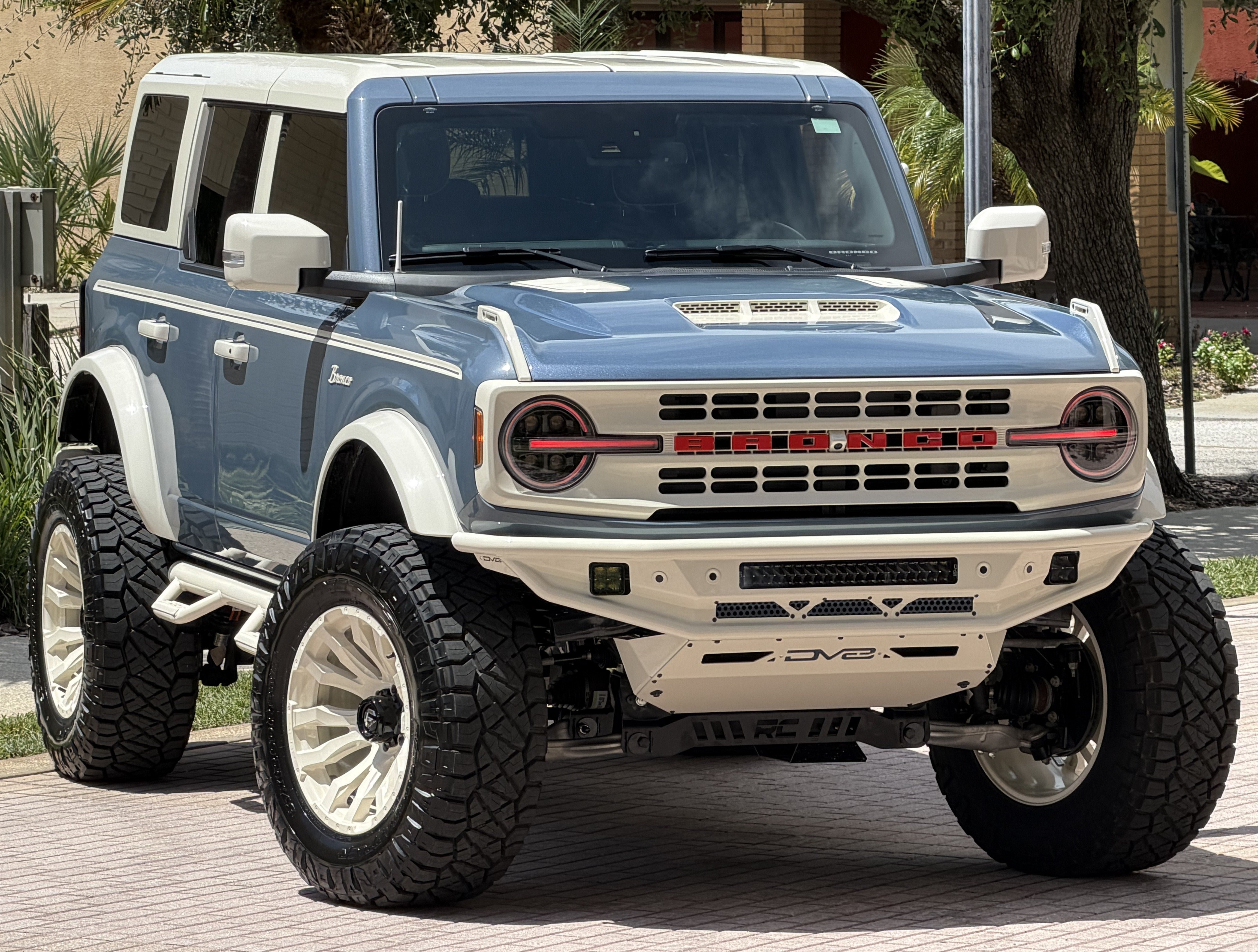 Used 2025 Ford Bronco Outer Banks AWD/4WD image 40