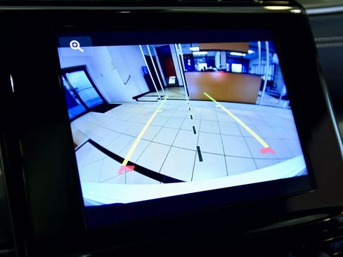 Used 2023 Jeep Grand Cherokee Altitude image 17