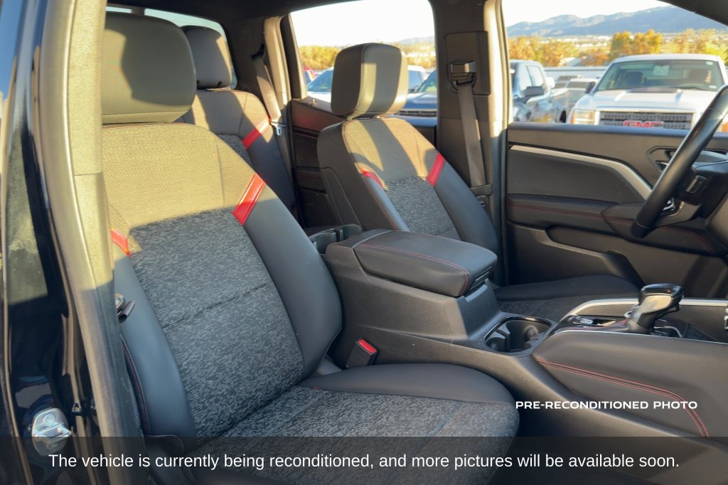 Used 2023 Chevrolet Colorado Z71 w/ Advanced Trailering Package AWD/4WD image 15