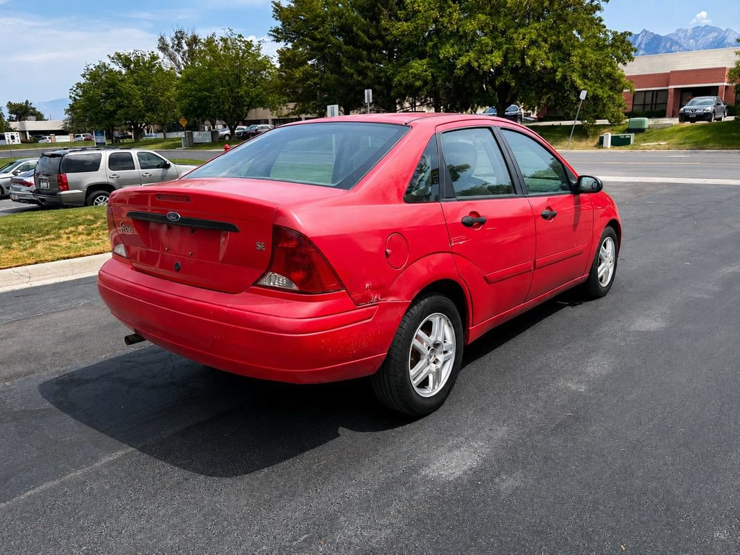 Used 2003 Ford Focus SE FWD image 4