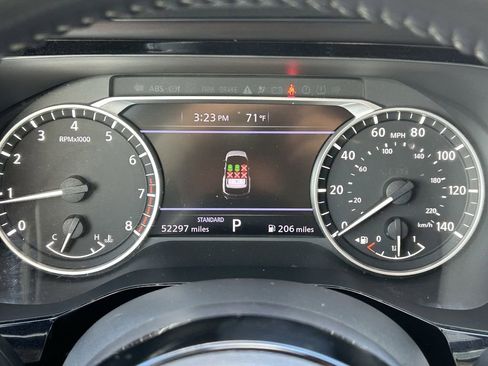 Used 2022 Nissan Pathfinder SV image 28