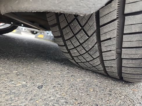 Used 2007 BMW 650i Convertible image 4