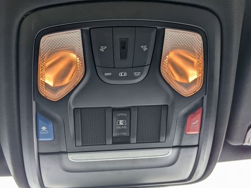 Used 2023 RAM 1500 Big Horn image 24