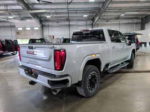 Used 2023 GMC Sierra 2500 Denali AWD/4WD image 3
