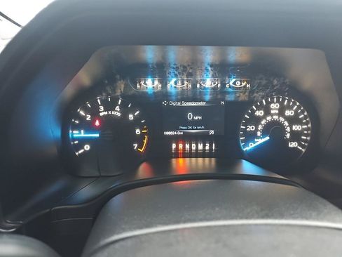 Used 2017 Ford F150 XL w/ Equipment Group 101A Mid AWD/4WD image 13