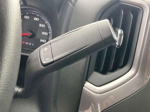 Used 2023 Chevrolet Silverado 1500 Custom image 22