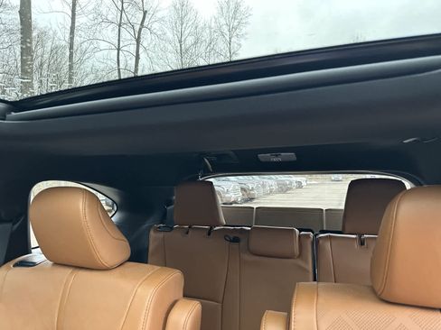 New 2026 Toyota Highlander Platinum image 33