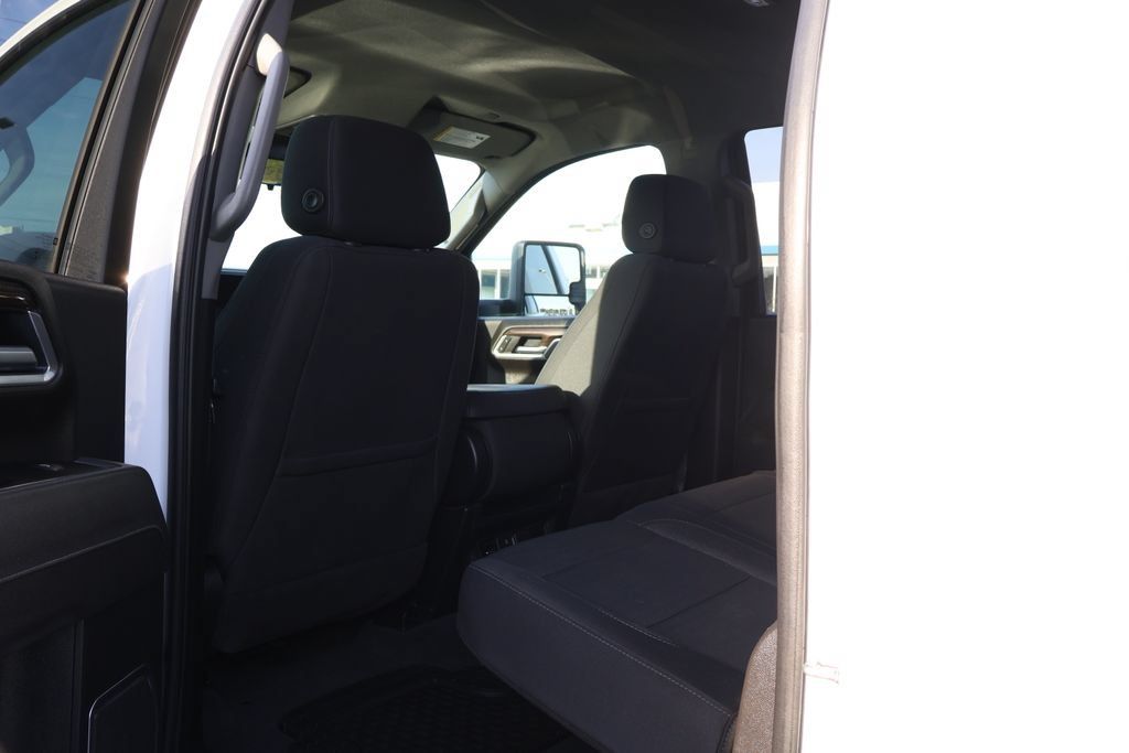 Used 2025 Chevrolet Silverado 2500 LT w/ Convenience Package AWD/4WD image 34