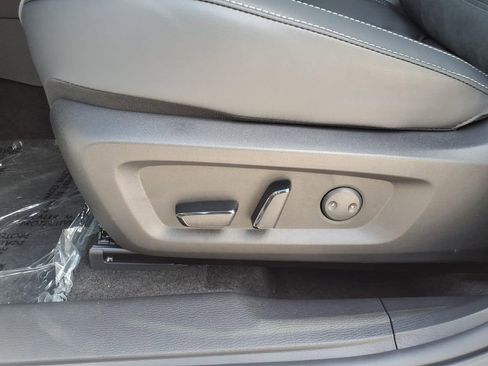Used 2026 Mitsubishi Outlander LE FWD image 20