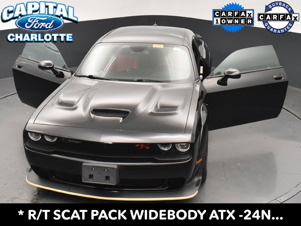 Used 2022 Dodge Challenger R/T Scat Pack RWD image 36