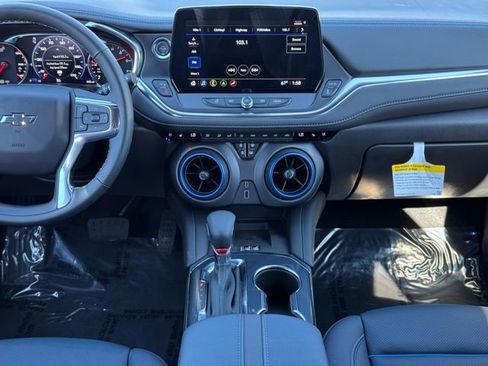 Used 2025 Chevrolet Blazer RS w/ Enhanced Convenience Package image 30