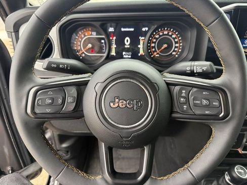 Used 2024 Jeep Wrangler Sport S image 13