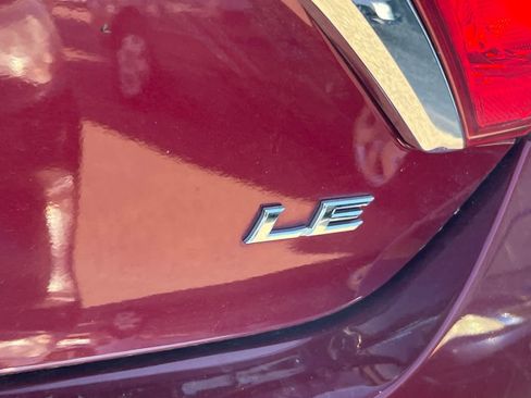 Used 2017 Toyota Camry LE FWD image 21