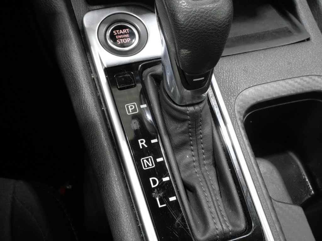 Used 2024 Nissan Sentra SV FWD image 21