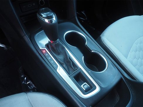 Used 2021 Chevrolet Equinox LS w/ LS Convenience Package image 11