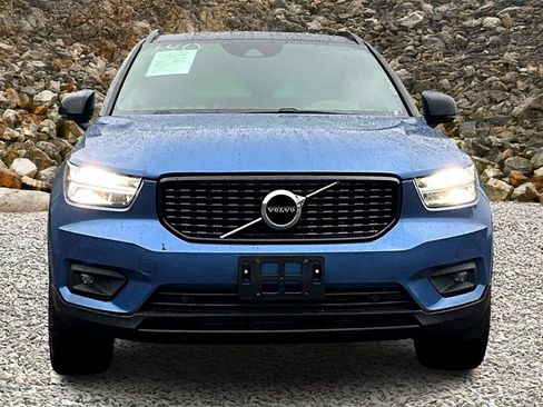 Used 2021 Volvo XC40 T5 R-Design w/ Climate Package image 3