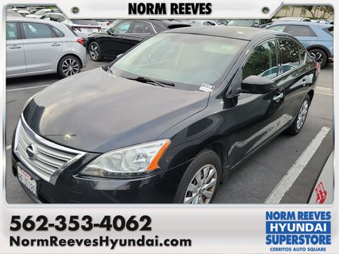 Used 2015 Nissan Sentra SV image 1