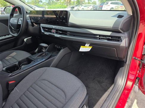 New 2025 Kia K4 EX image 13