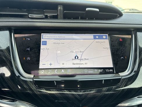 Used 2021 Cadillac XT6 Premium Luxury image 18