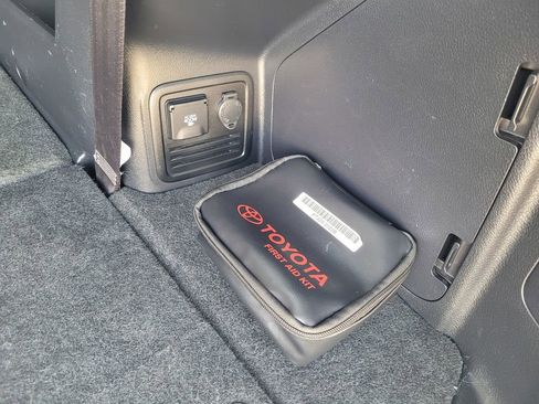 Used 2024 Toyota 4Runner SR5 image 29