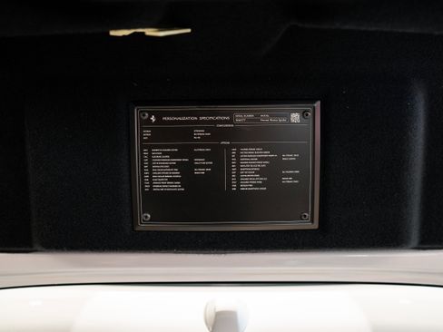 Used 2024 Ferrari Roma Spider image 20